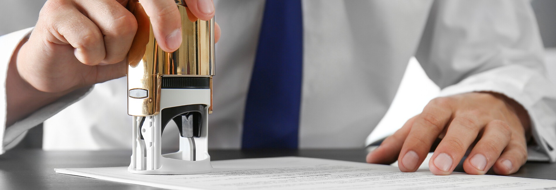 Arrange Student-Related Paperwork Through Mobile Notary Assistance for Convenient Signing